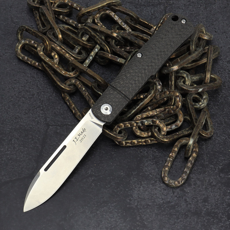 J.E. Made Knives Gunstock Stonewashed Griff aus Carbon B-Ware