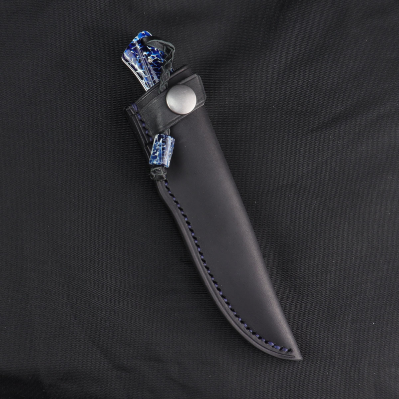 Marmoset Arno Bernard Knives schmales EDC Messer aus N690 mit Griff aus Kuduknochen blau