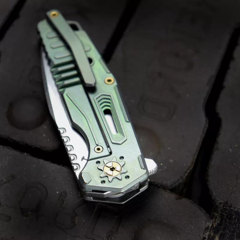 Folder Combustion 2018 - JE made Knives M390 Klinge Titangriff green Messer mit Geschichte