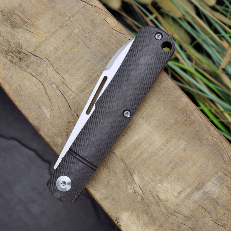 J.E. Made Knives Gunstock Stonewashed Blade CPM-S35Vn Handle made of carbon Slipjoint Pocket knife