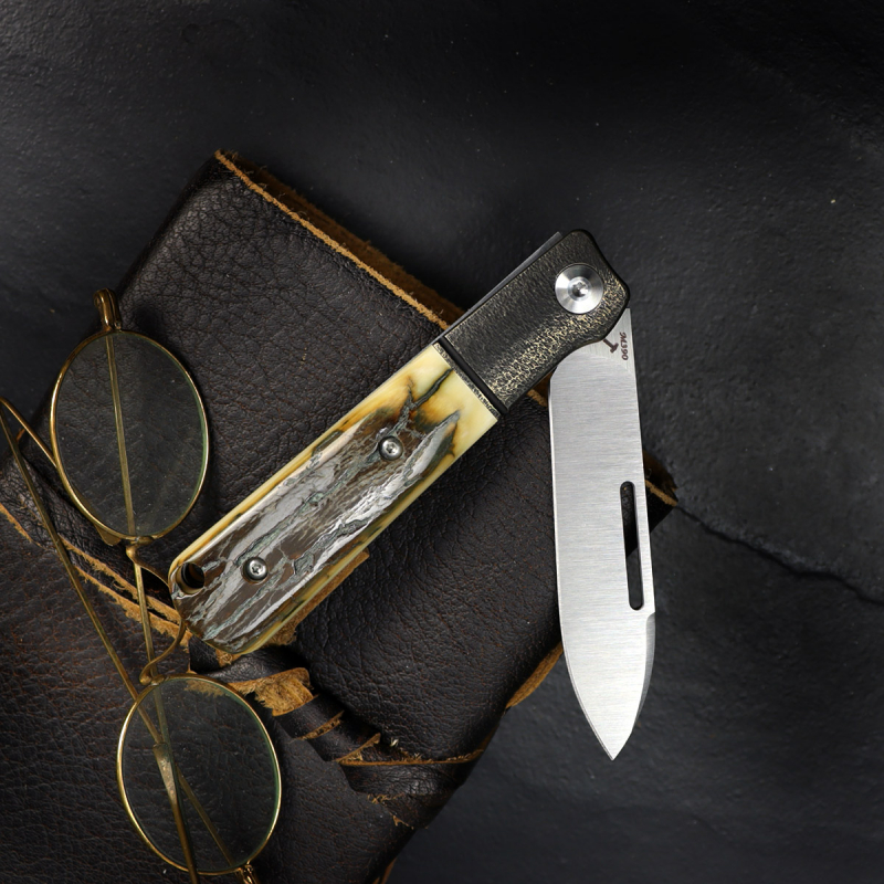 JE made Knives Barlow pockt knife with mammoth tusk M390 steel and hand jigged bronze bolster