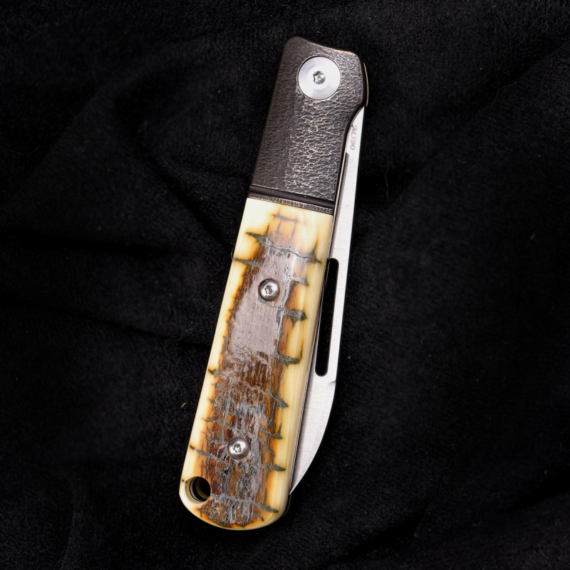 JE made Barlow 2022 slipjoint knife with mammoth tusk M390 hand jigged bronze bolster