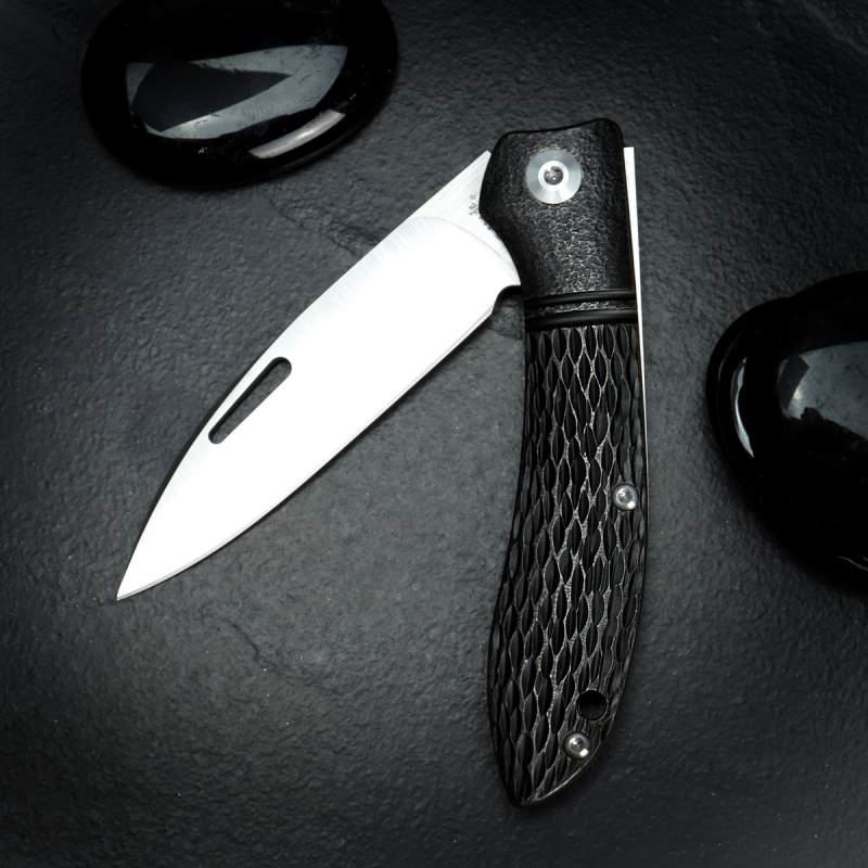 J.E. Made Knives | Phönix Handgraviert | S35VN Stahl | Titan Griff | Slipjoint Messer + Lederpouch