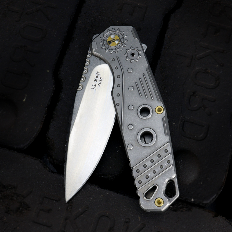 Folder Combustion 2018 - JE made Knives M390 blade Titanium handle silver Knives with history