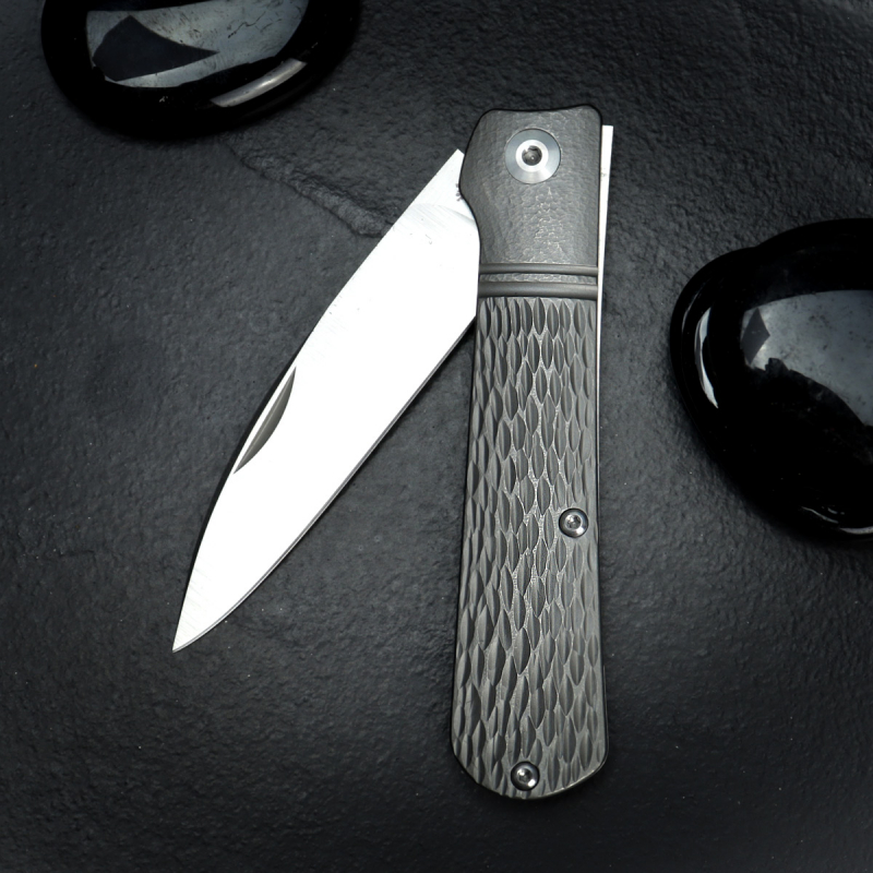 JE Made Knives Swayback M390 Hand Engraved Titanium with Hidden Thong Pin and Leather Pouch Slipjoint pocket knife