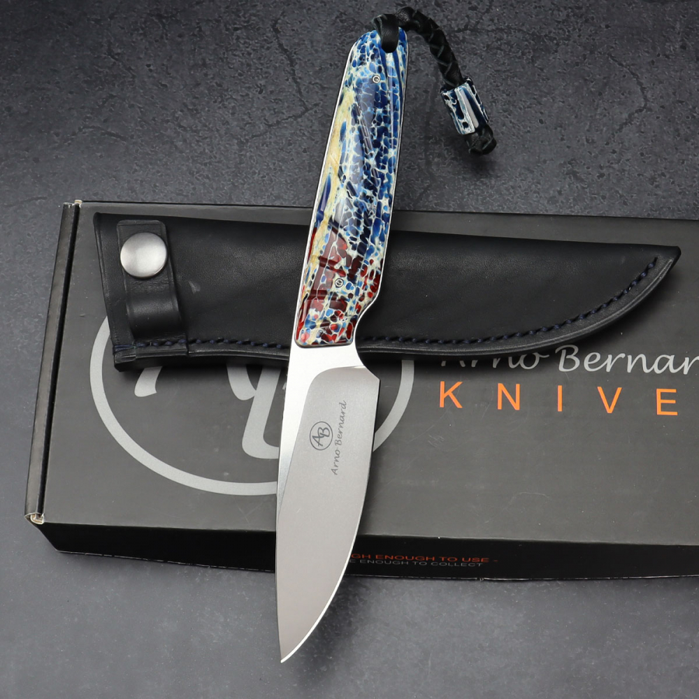 Angebot - Bongo Arno Bernard Knives EDC Messer mit 2-fach gefärbten Kuduknochen blau / rot