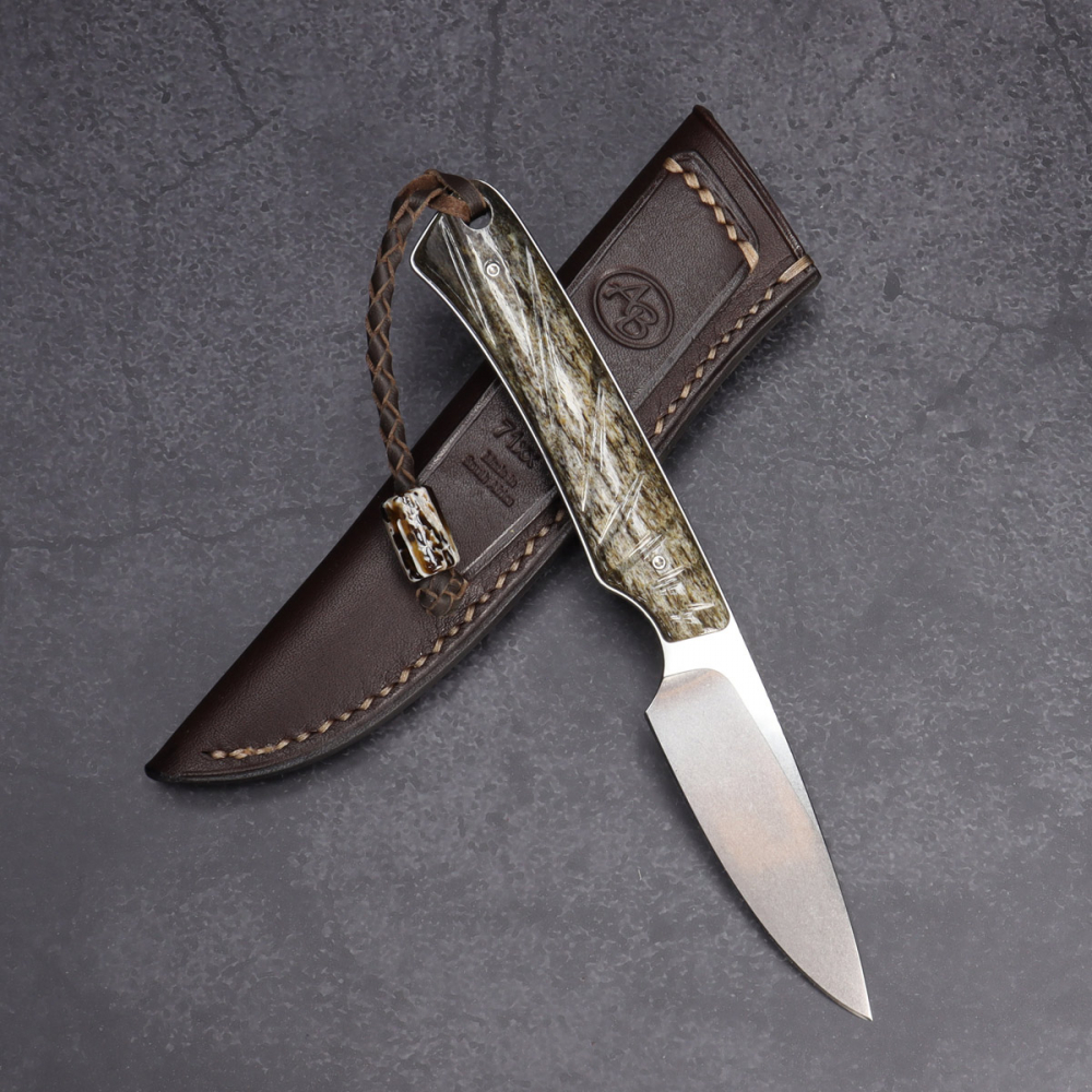 Marmoset Arno Bernard Knives schmales EDC Messer aus N690 mit Griff Griaffenknochen