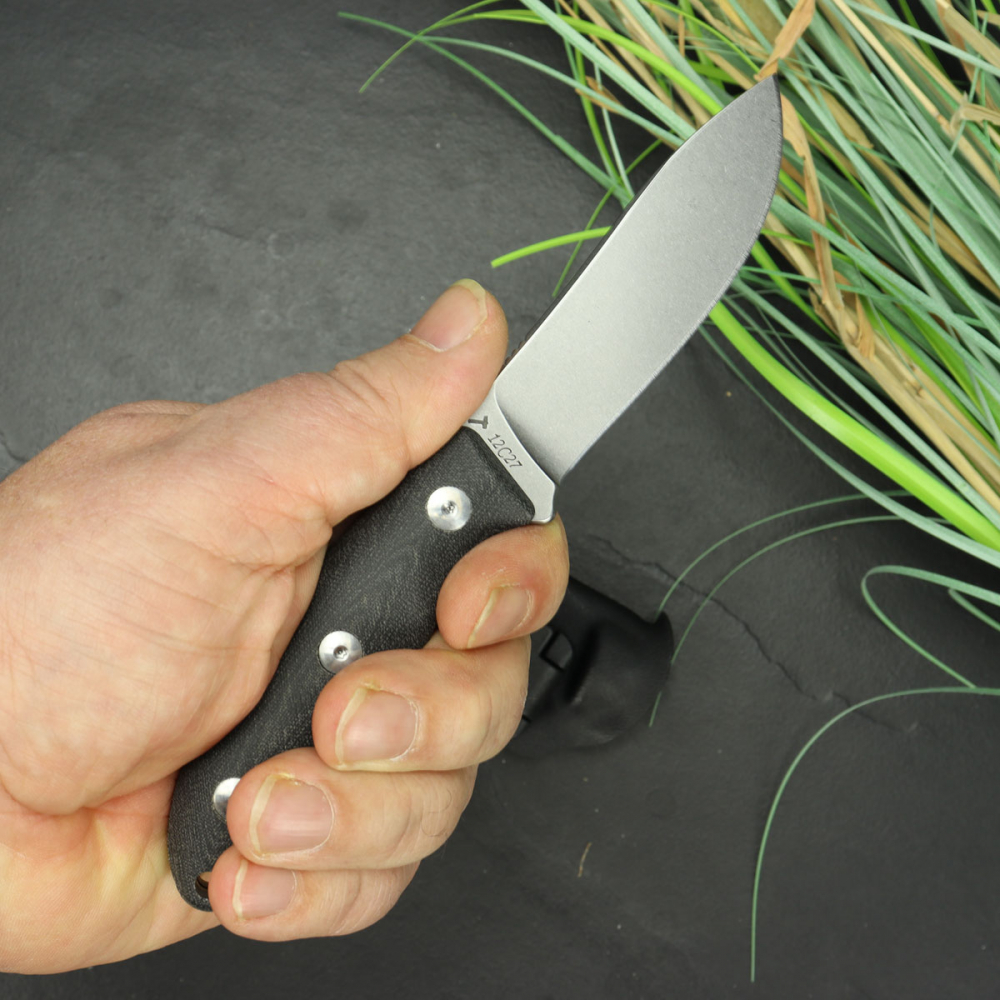 JE Made Knives Semi Skinner hunting knife in 12c27 steel and G10 black