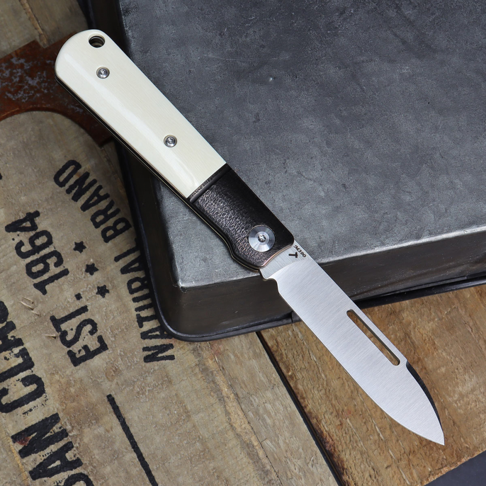 JE made Barlow - Slipjoint Messer mit reinem Mammutstoßzahn M390 Stahl und Hand jigged bronze bolster