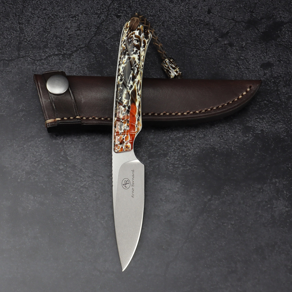 Marmoset Arno Bernard Knives hunting knife made of N690 with handle 2 colored kudu bones orange brown