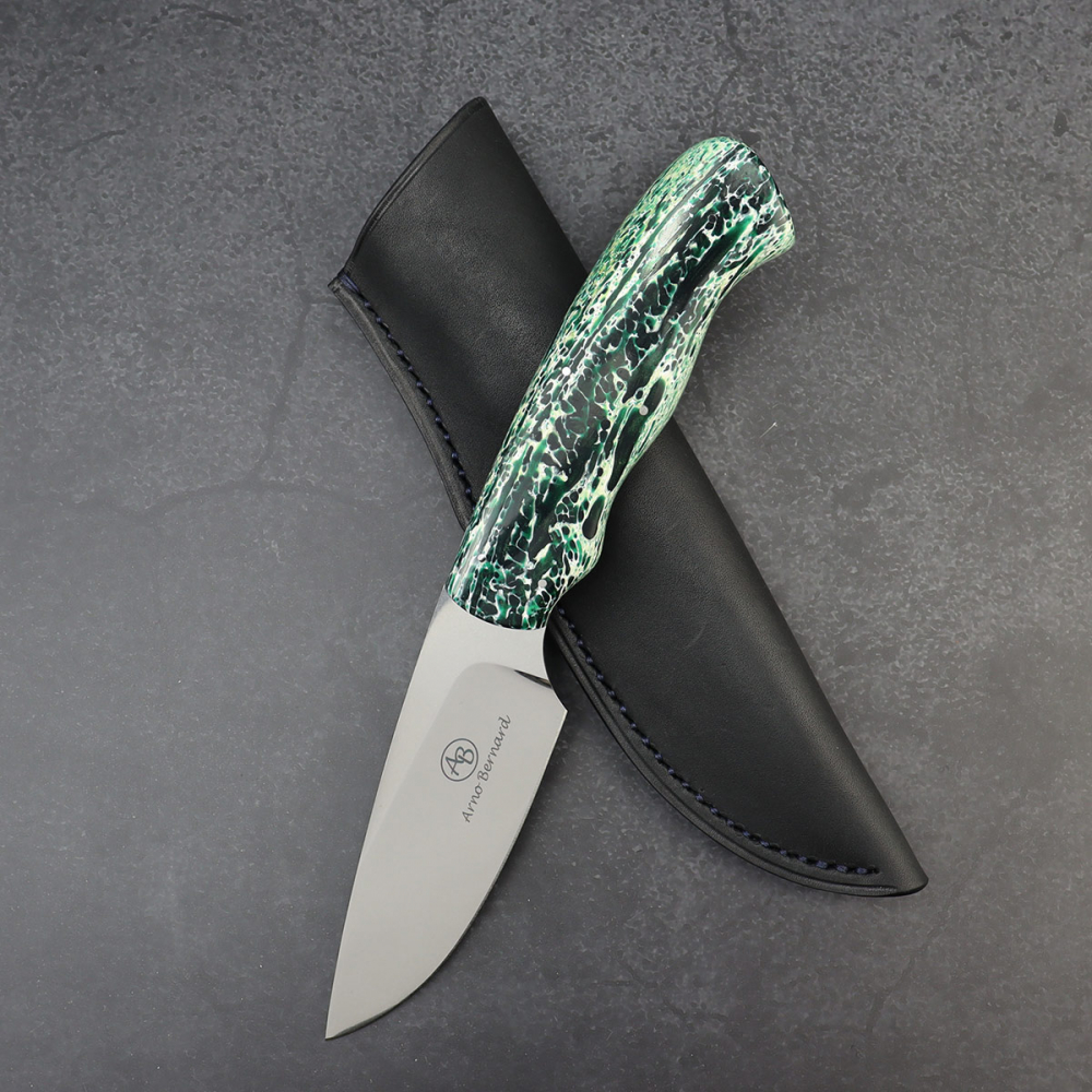 Zebra - Arno Bernard with kudu bone colored green N690 steel incl. leather sheath